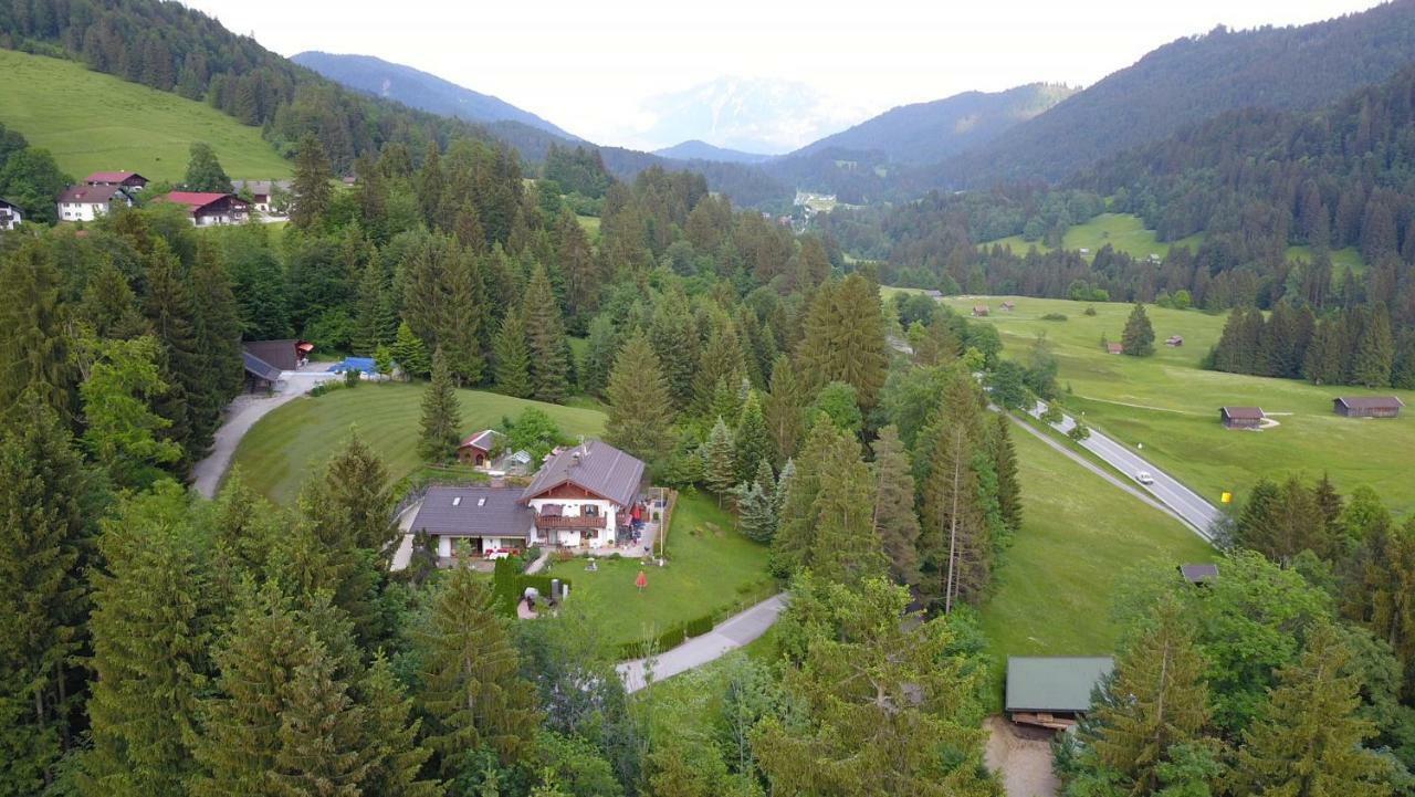 Landhaus Wiesenhof Garmisch-Partenkirchen Bagian luar foto